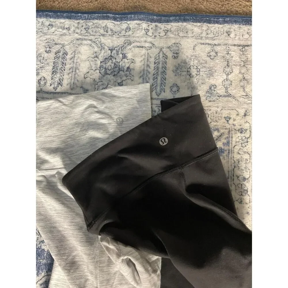 Lululemon Women's Black and Grey Leggings